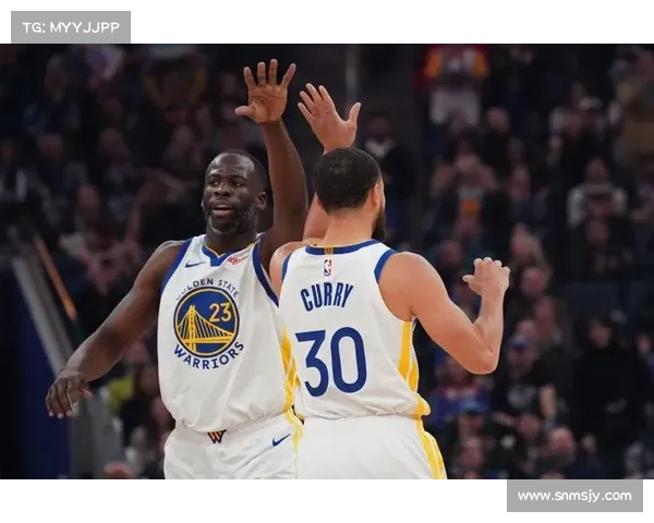 勇士险胜难掩库里昏招 追梦回归展现单防精髓 勇士险胜难掩库里昏招 追梦回归展现单防精髓